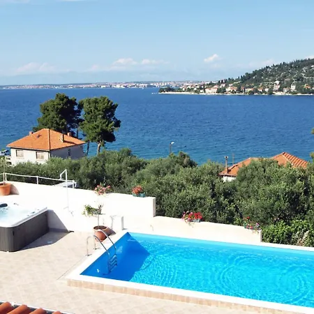 Zdenko-3 By Interhome Daire Kali